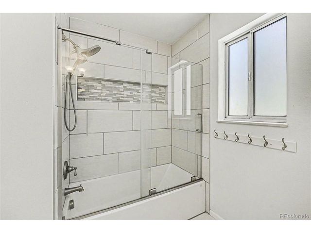 6771 S Dahlia Ct, Centennial, CO 80122