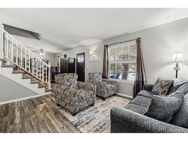 6771 S Dahlia Ct, Centennial, CO 80122