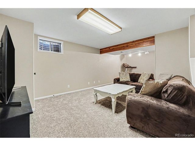 6771 S Dahlia Ct, Centennial, CO 80122