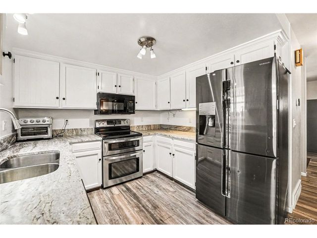 6771 S Dahlia Ct, Centennial, CO 80122