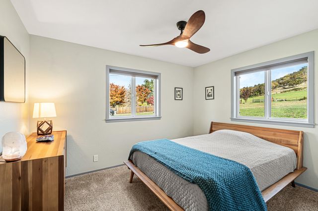 288 Maywood Way, Ashland, OR 97520