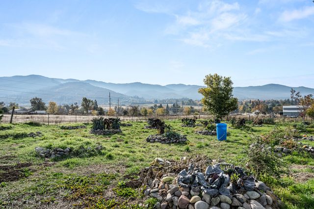 288 Maywood Way, Ashland, OR 97520