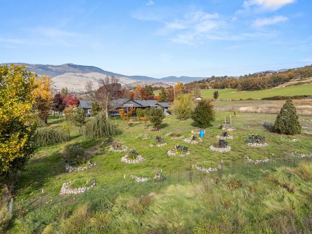 288 Maywood Way, Ashland, OR 97520