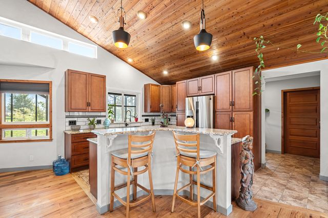 288 Maywood Way, Ashland, OR 97520