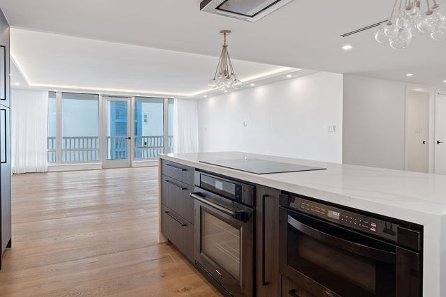 4020 Galt Ocean Drive 409, Fort Lauderdale, FL 33308