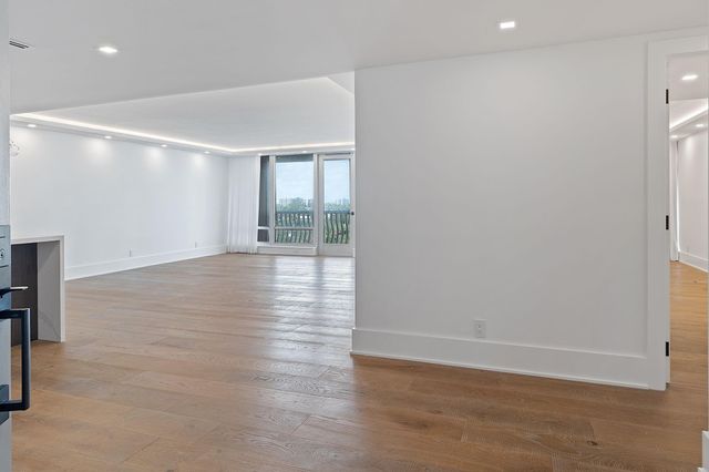 4020 Galt Ocean Drive 409, Fort Lauderdale, FL 33308