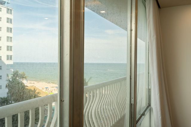 4020 Galt Ocean Drive 409, Fort Lauderdale, FL 33308