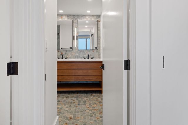 4020 Galt Ocean Drive 409, Fort Lauderdale, FL 33308