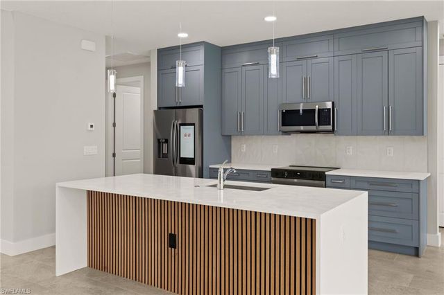 503 SW 26th AVE, Cape Coral, FL 33991