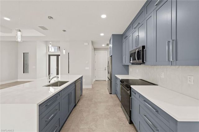 503 SW 26th AVE, Cape Coral, FL 33991