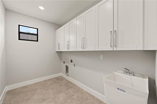 503 SW 26th AVE, Cape Coral, FL 33991