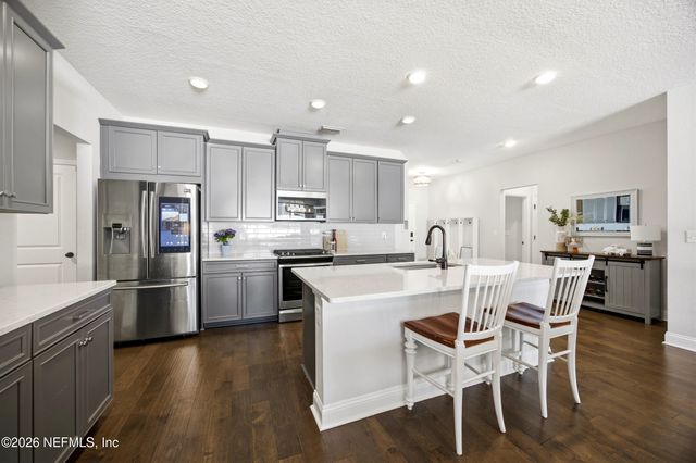 229 CHANDLER Drive, St. Johns, FL 32259