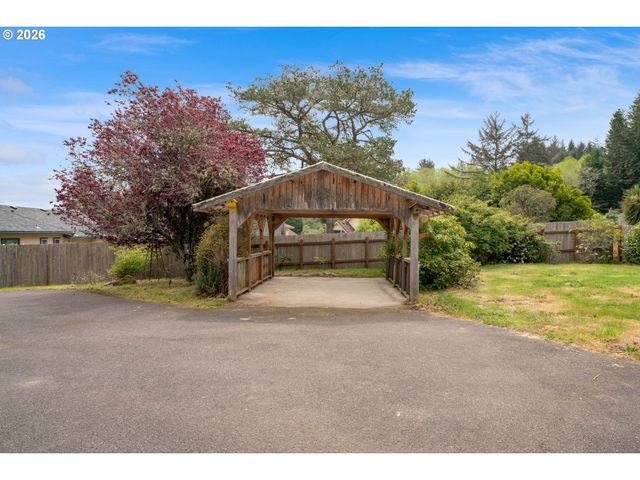 82824 OCEAN Blvd, Westlake, OR 97493