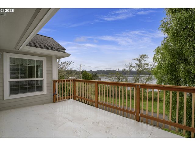 82824 OCEAN Blvd, Westlake, OR 97493