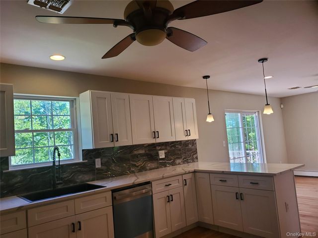 34 Fire Tower Road, Bloomingburg, NY 12721