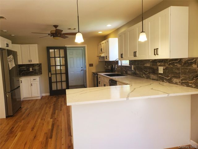 34 Fire Tower Road, Bloomingburg, NY 12721