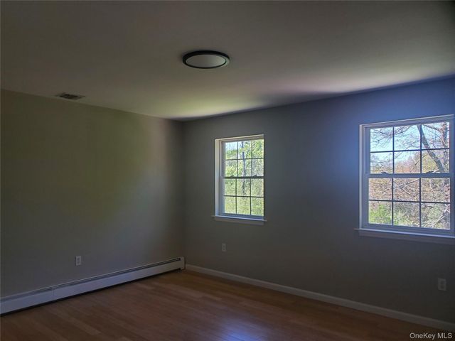 34 Fire Tower Road, Bloomingburg, NY 12721