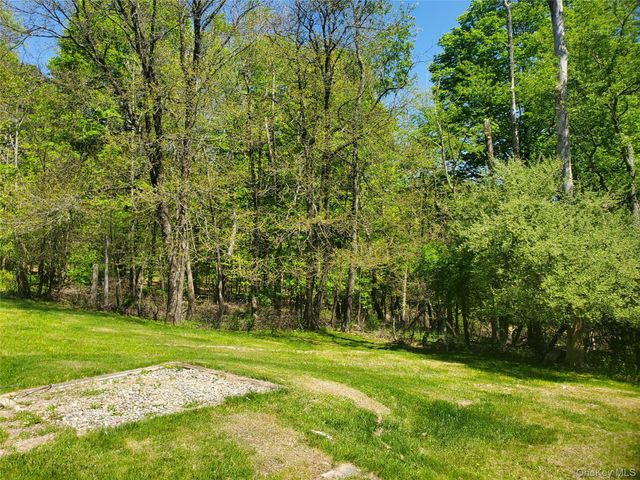 34 Fire Tower Road, Bloomingburg, NY 12721