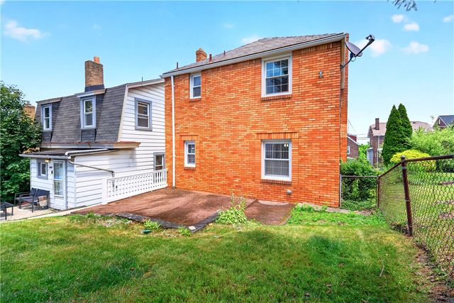 1218 Wareman Ave, Brookline, PA 15226