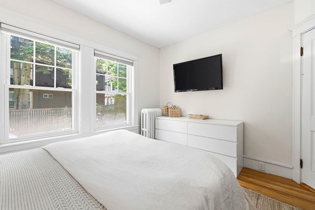 27 Valley Rd 27, Milton, MA 02186
