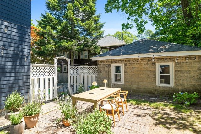 27 Valley Rd 27, Milton, MA 02186
