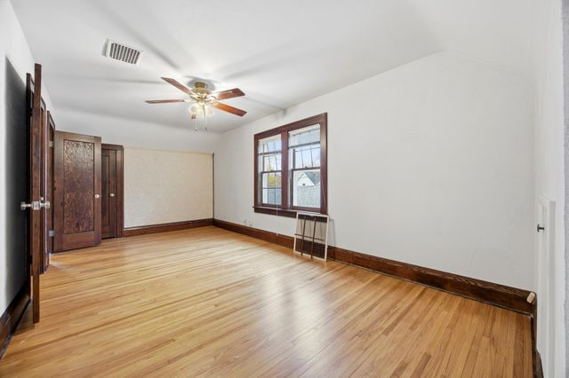 1261 4th Street N, Fargo, ND 58102