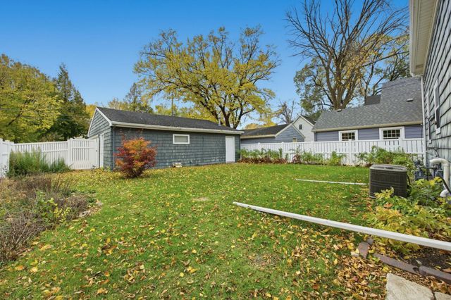 1261 4th Street N, Fargo, ND 58102