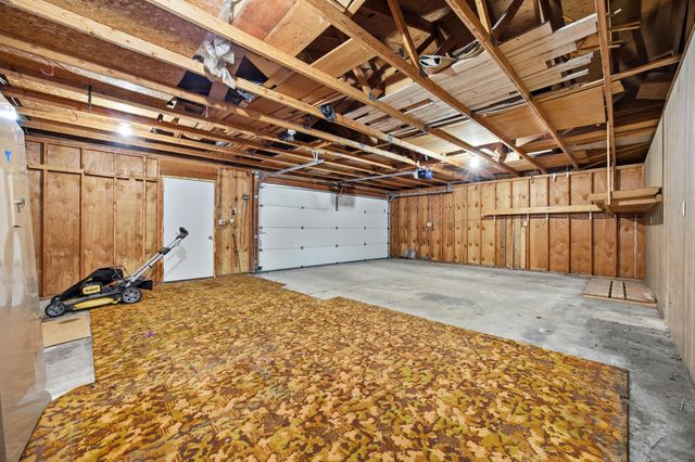 1261 4th Street N, Fargo, ND 58102