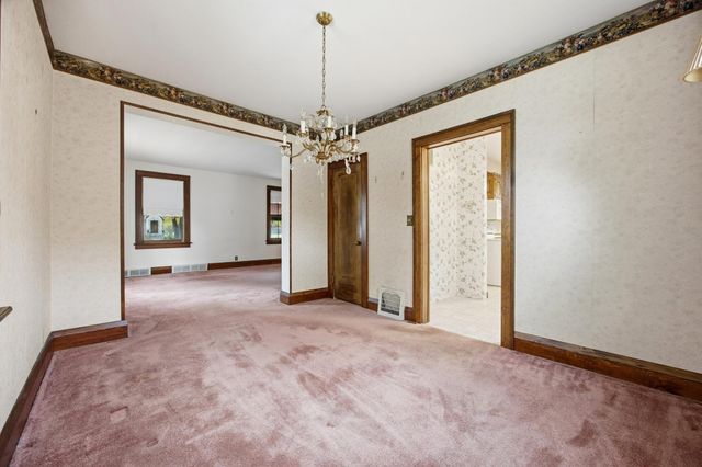 1261 4th Street N, Fargo, ND 58102