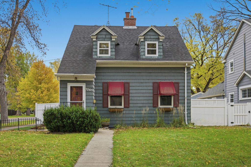 1261 4th Street N, Fargo, ND 58102