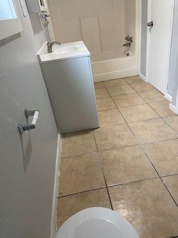 1727 45TH STREET S B, St Petersburg, FL 33711