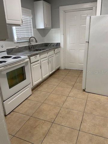1727 45TH STREET S B, St Petersburg, FL 33711