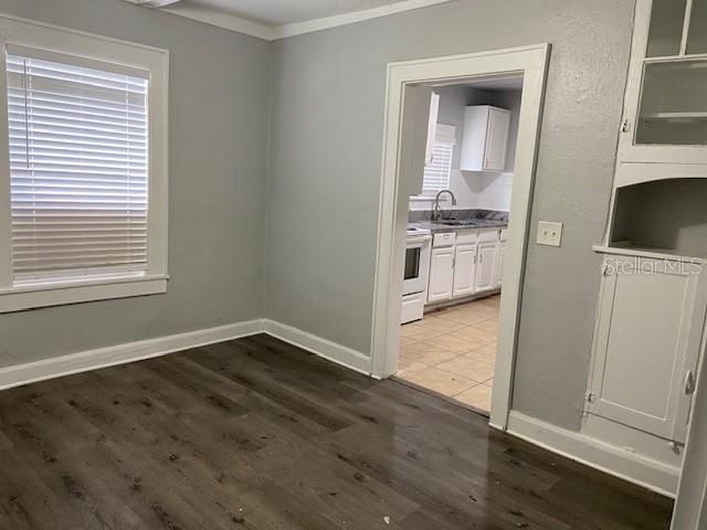 1727 45TH STREET S B, St Petersburg, FL 33711