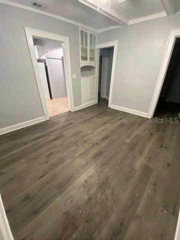 1727 45TH STREET S B, St Petersburg, FL 33711