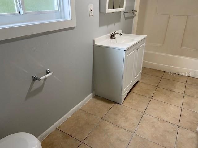 1727 45TH STREET S B, St Petersburg, FL 33711