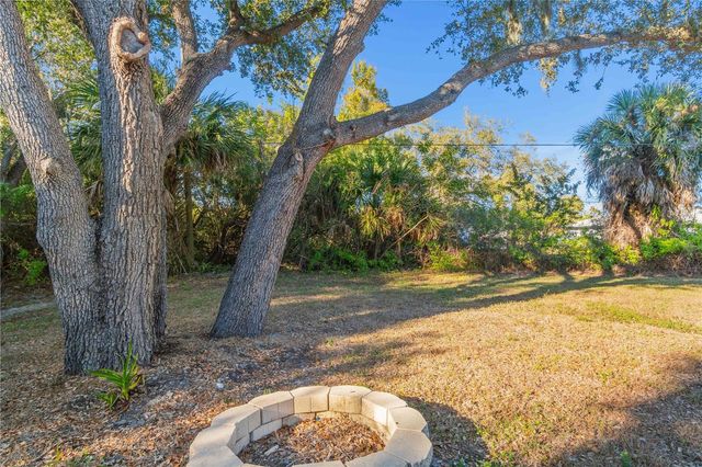 18522 ROBINSON AVENUE, Port Charlotte, FL 33948