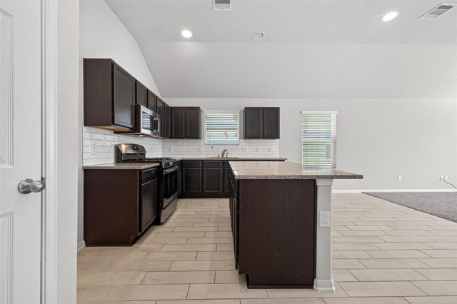 2122 Artic Loon Drive, Conroe, TX 77385