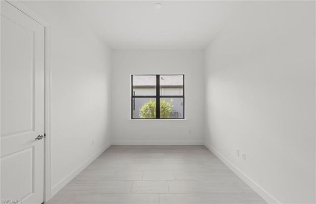 2107 Freemont WAY, Naples, FL 34120