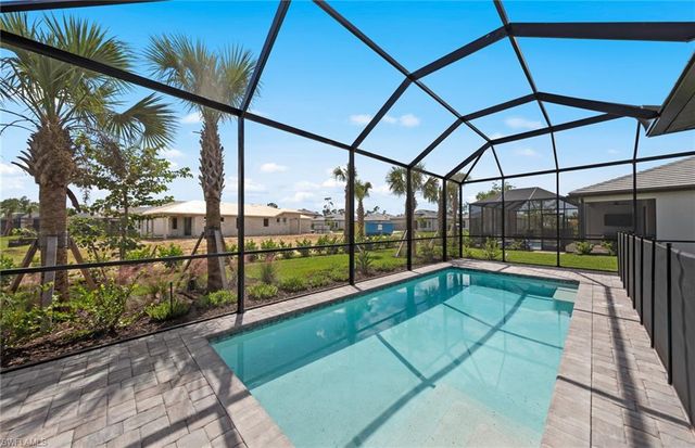 2107 Freemont WAY, Naples, FL 34120