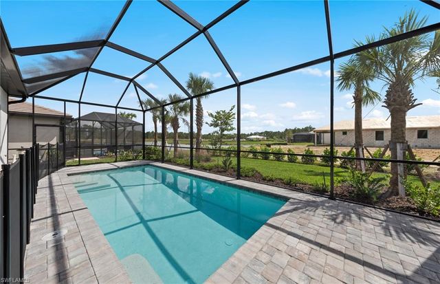 2107 Freemont WAY, Naples, FL 34120