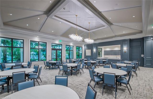 2107 Freemont WAY, Naples, FL 34120