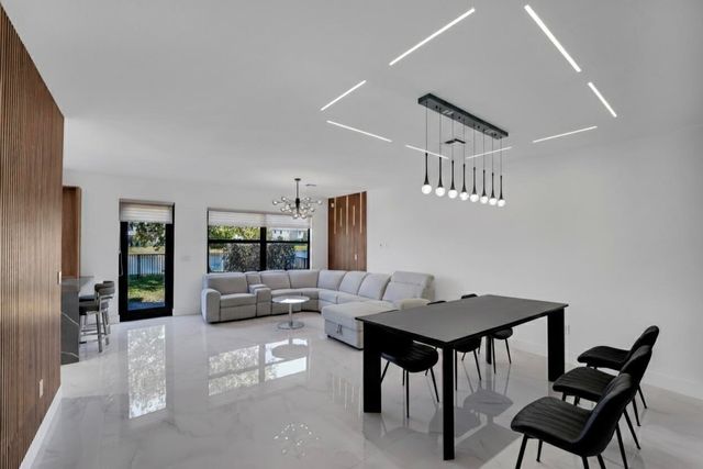 671 NE 191st Terrace, Miami, FL 33179