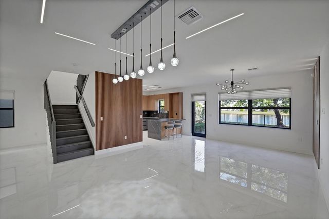 671 NE 191st Terrace, Miami, FL 33179