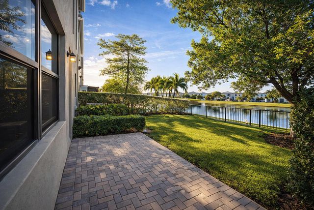 671 NE 191st Terrace, Miami, FL 33179