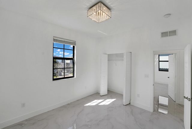 671 NE 191st Terrace, Miami, FL 33179