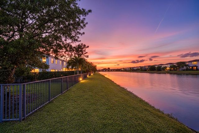 671 NE 191st Terrace, Miami, FL 33179