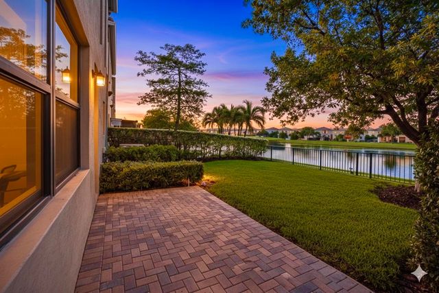 671 NE 191st Terrace, Miami, FL 33179