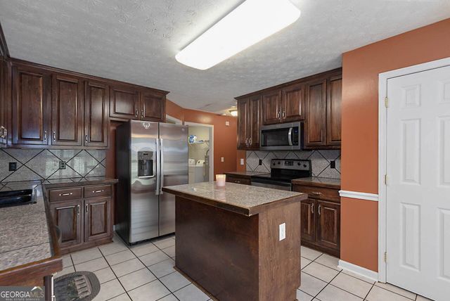 1024 Lee Road 175, Salem, AL 36874