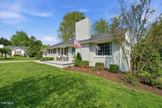 1308 Oxford Place, Johnson City, TN 37601