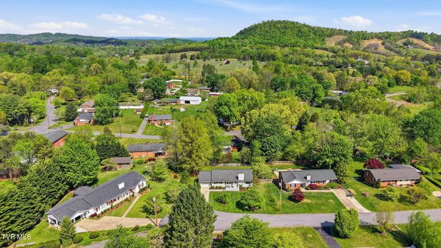 1308 Oxford Place, Johnson City, TN 37601